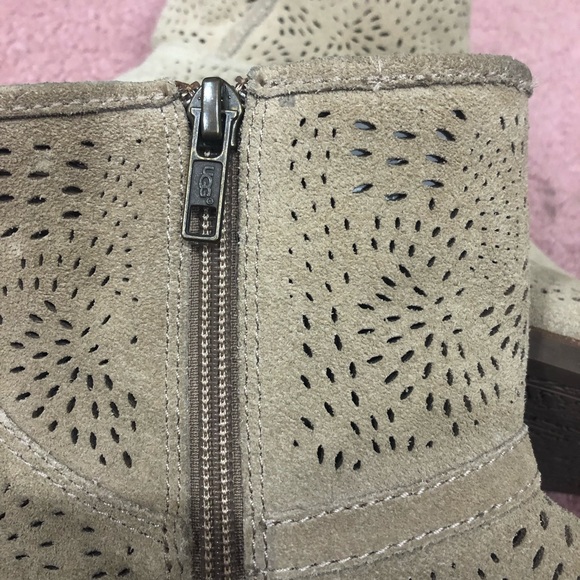 UGG Ankle Boots - Picture 4 of 5